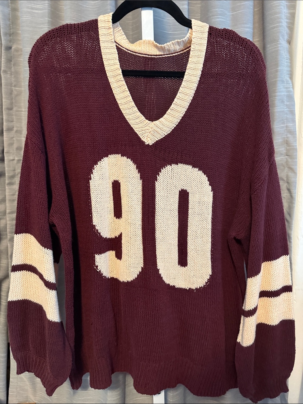 Cider Maroon V-Neck Knit Sweater with Cream '90' Front